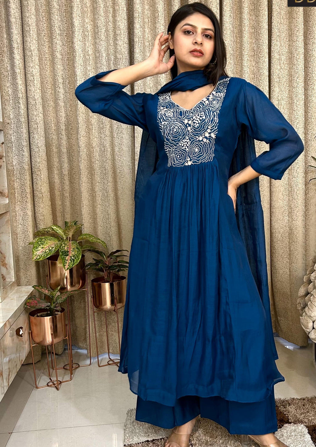Mal Chanderi Kurta Set With Handwork
